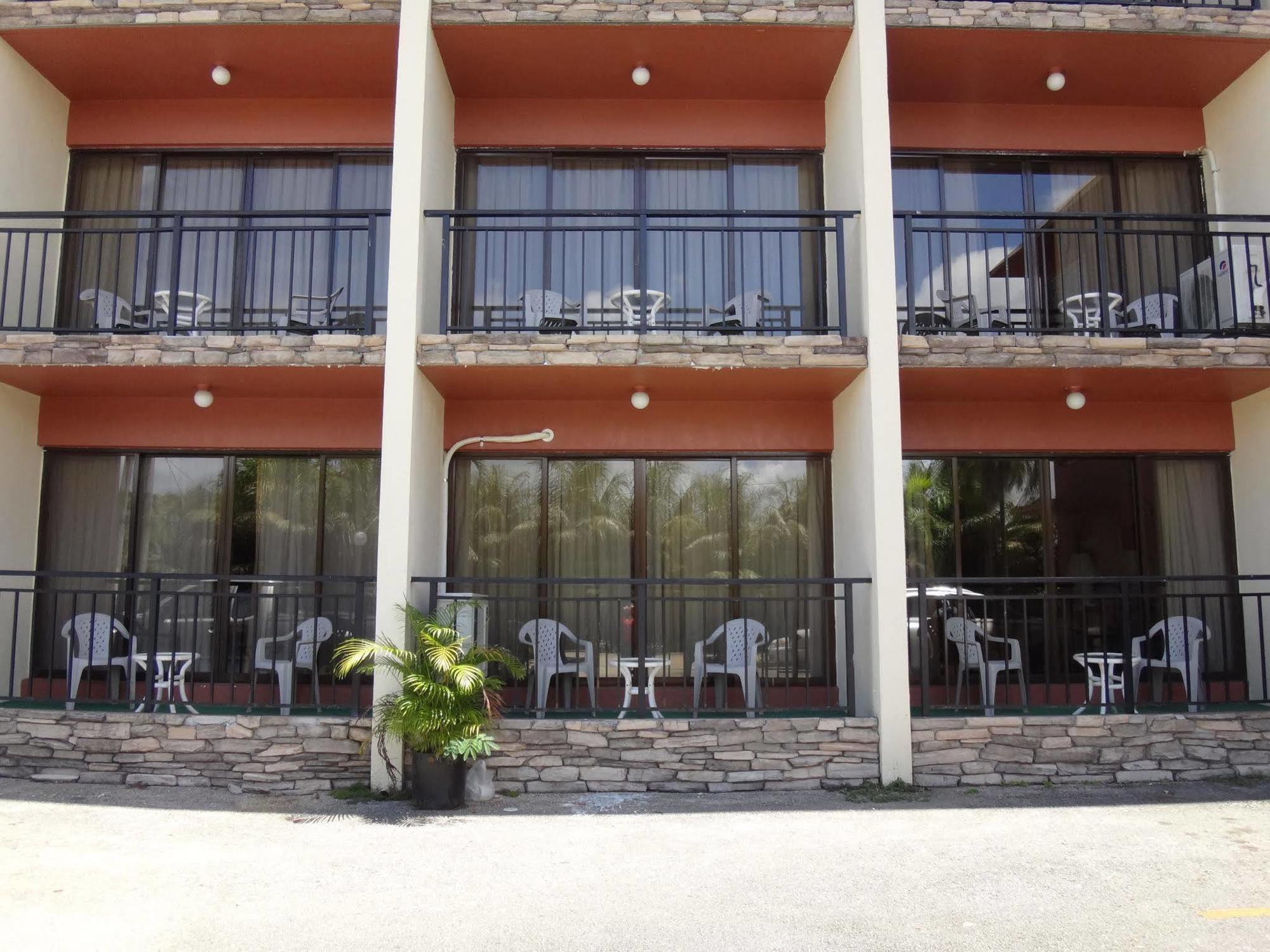 Surestay By Best Western Guam Airport Barrigada Экстерьер фото